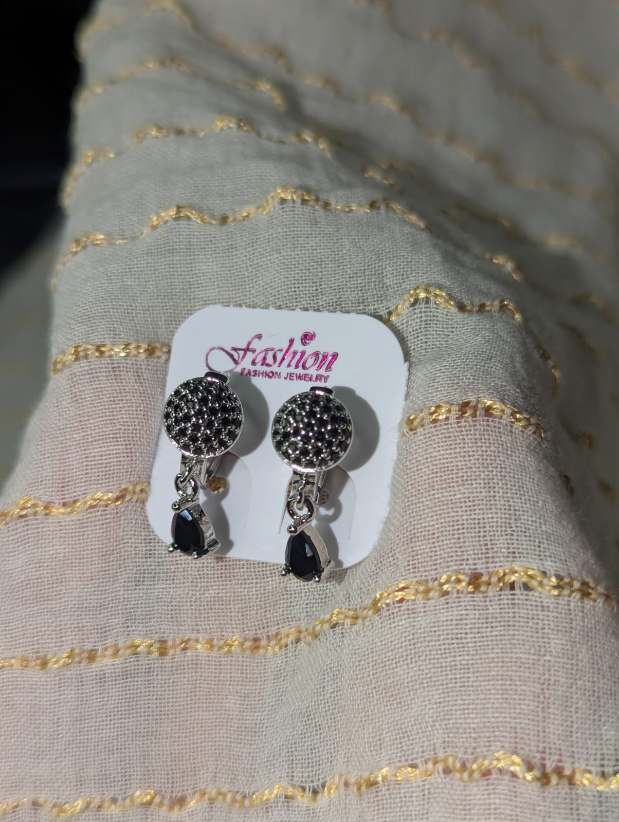 BLACK STUD EARRINGS